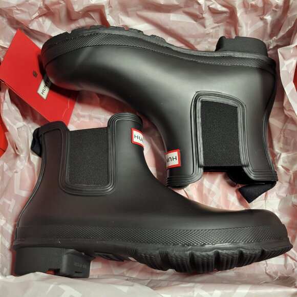 Hunter Shoes - Hunter Women's Original Chelsea Boots in Black